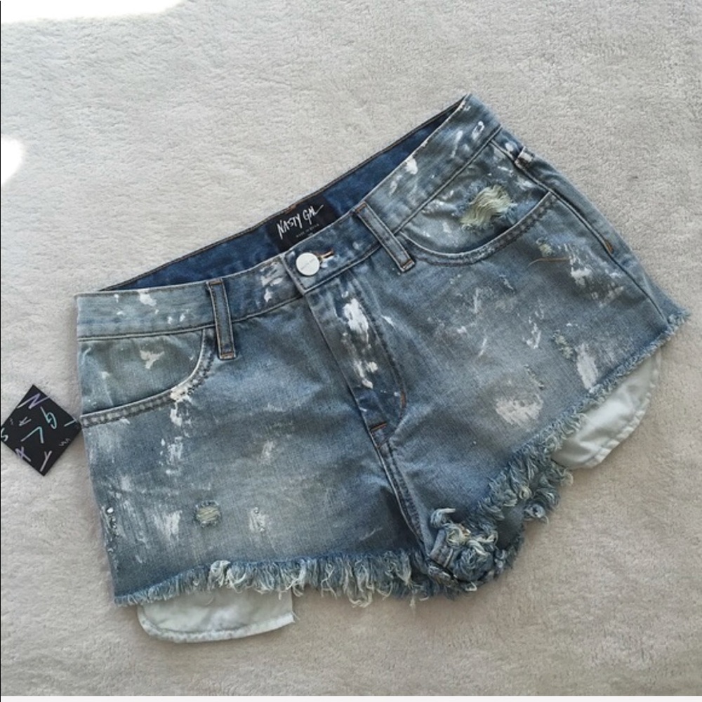 [NWT] Nasty Gal distressed denim shorts - Picture 2 of 6